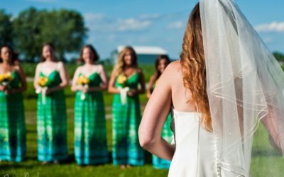 How to Find Cheap Boxes to Preserve Your Wedding Dress