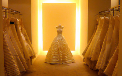 Buying a New vs. Used Wedding Dress: Must-Knows