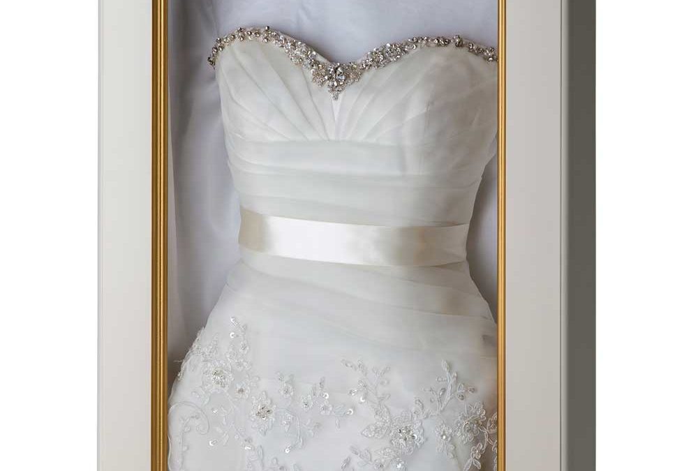 New Trend: Framing Your Wedding Dress